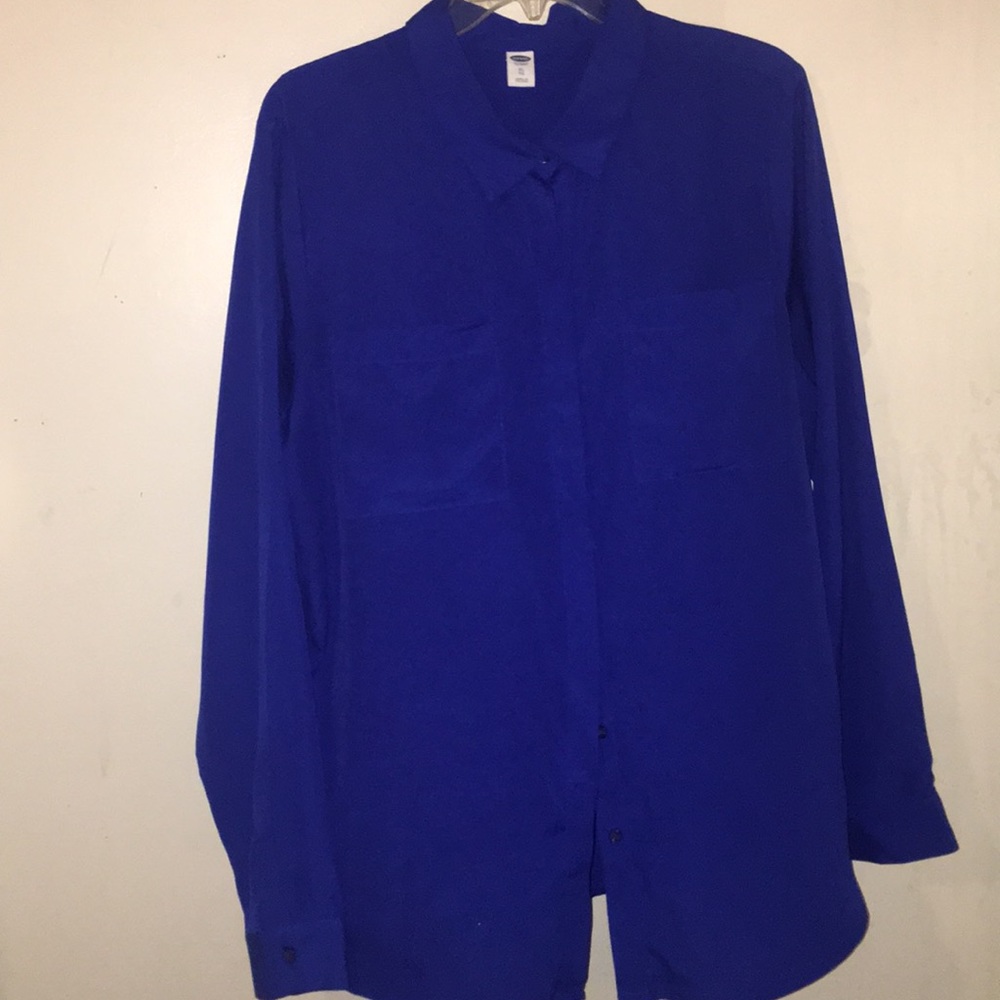 Blue long sleeve shirt